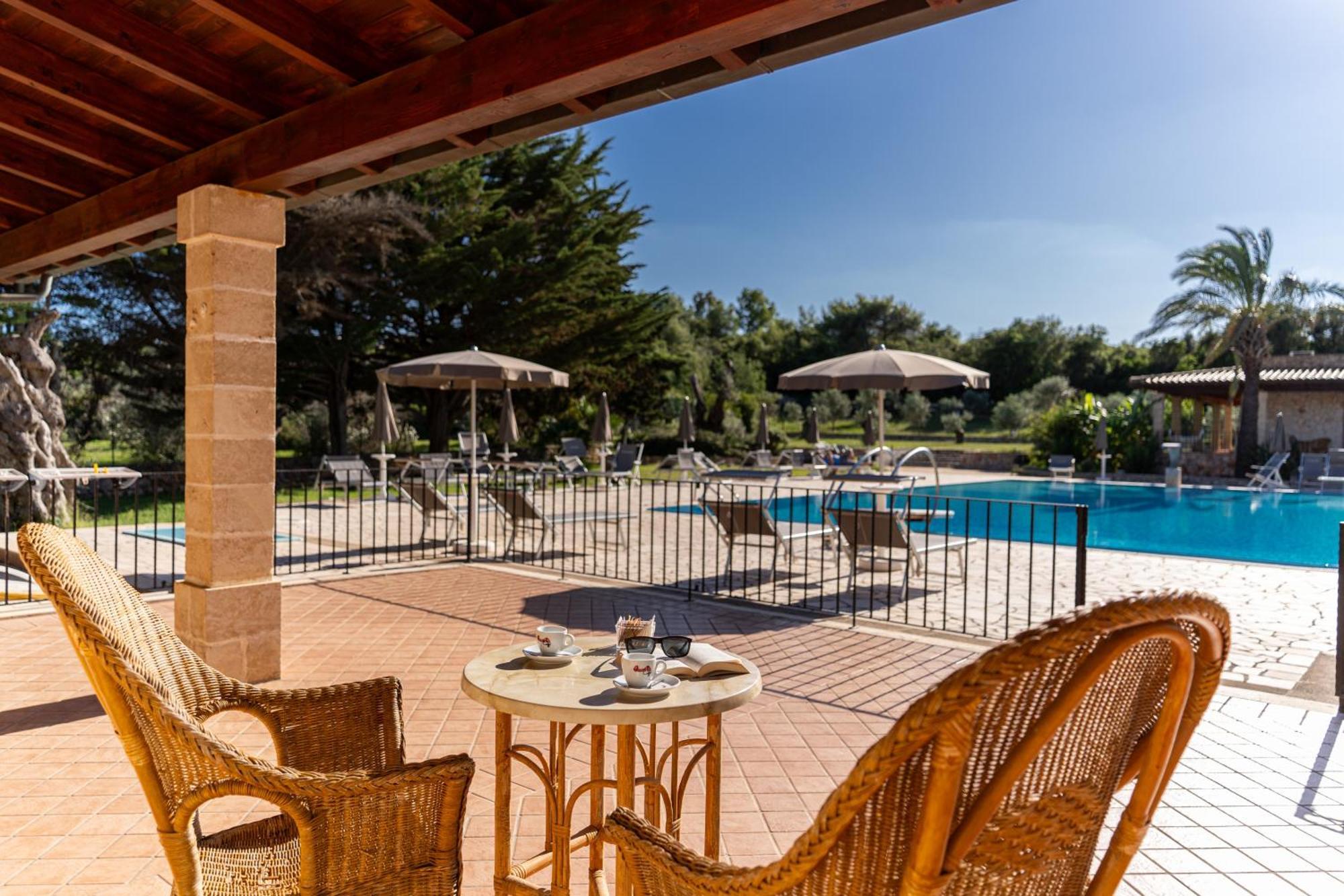 Hotel Masseria Le Pajare Презичче Экстерьер фото