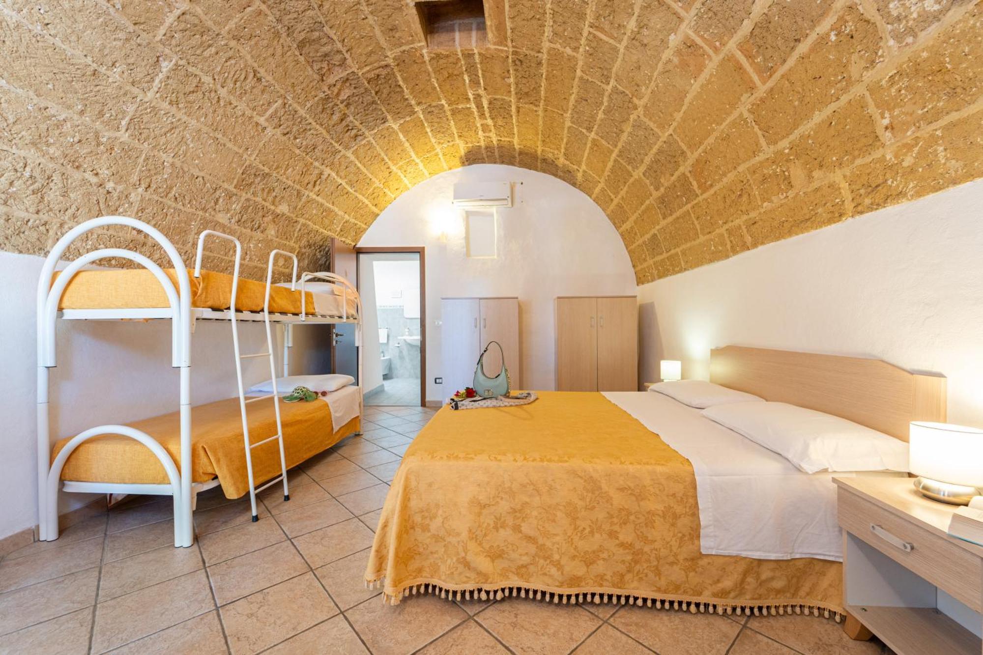 Hotel Masseria Le Pajare Презичче Экстерьер фото