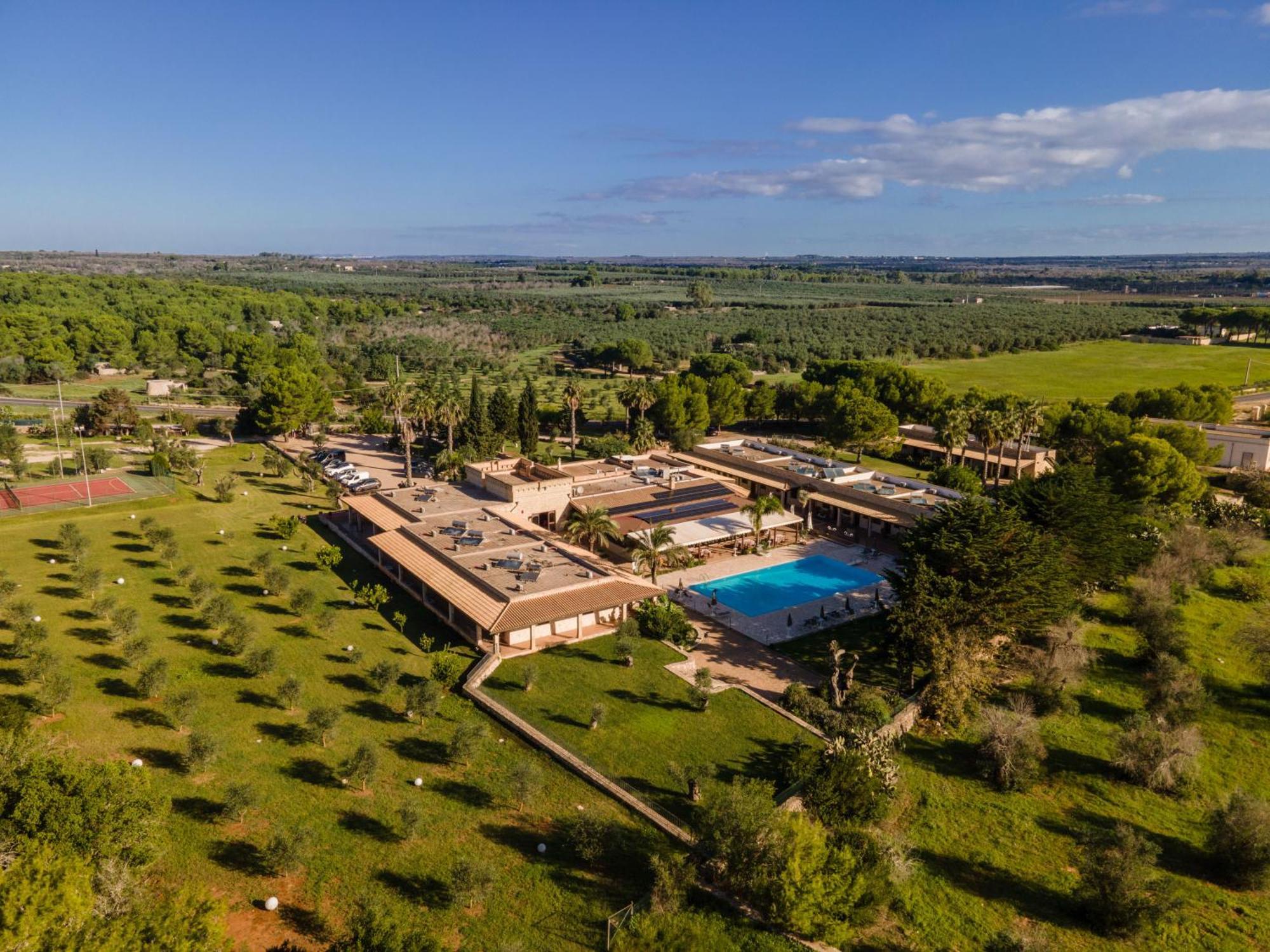 Hotel Masseria Le Pajare Презичче Экстерьер фото
